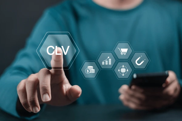 ارزش طول عمر مشتری (CLV) ارزش طول عمر مشتری (CLV)
